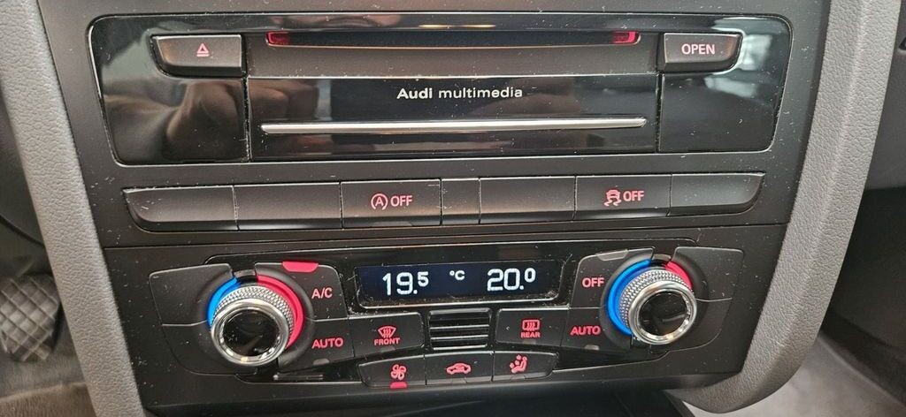 Audi A4 Lim. Attraction Navi Klimaautom. AHK