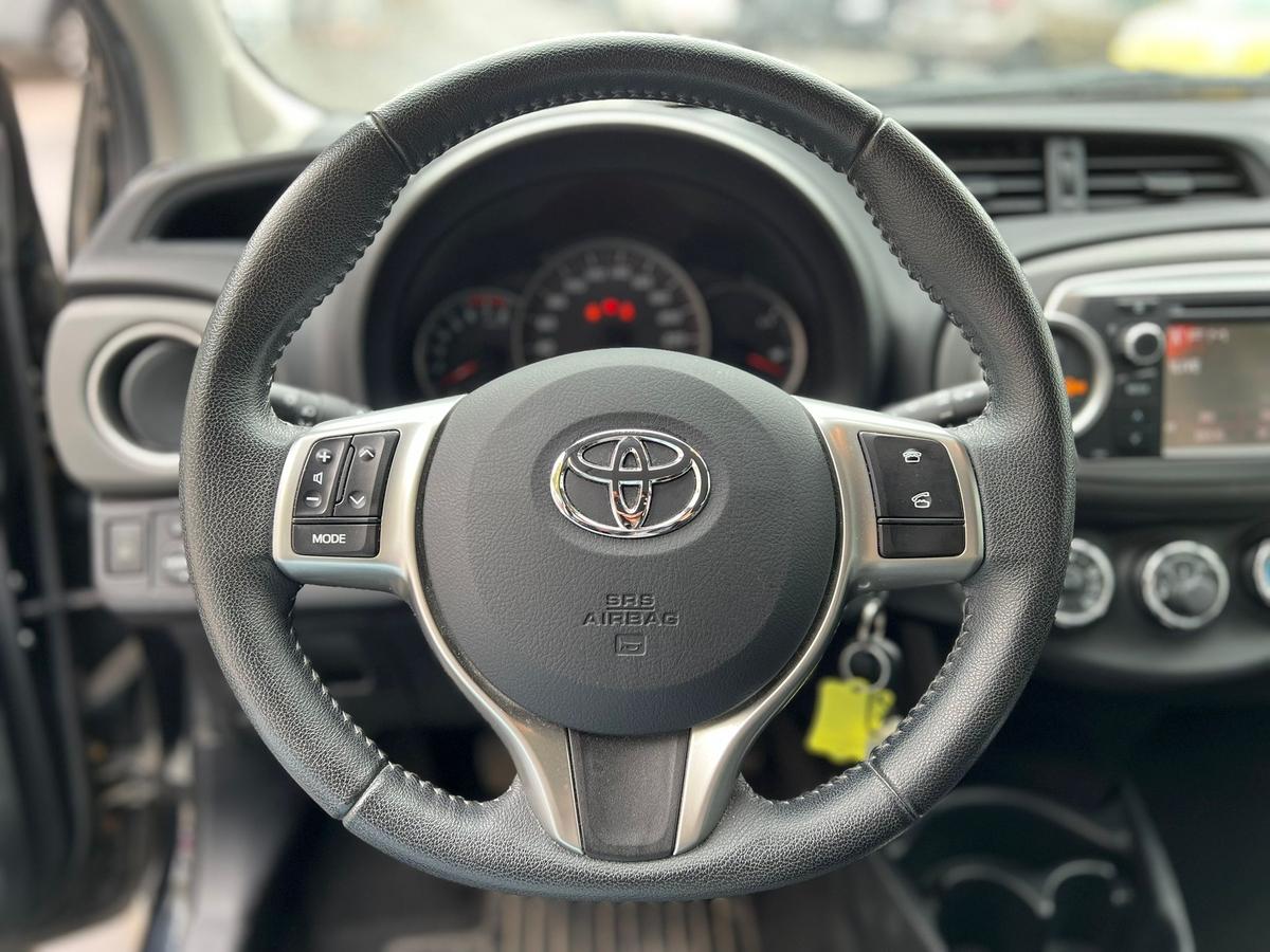 Toyota Yaris 1.33 Dual-VVTi Life - Klima -  PDC h. - R.Kamera