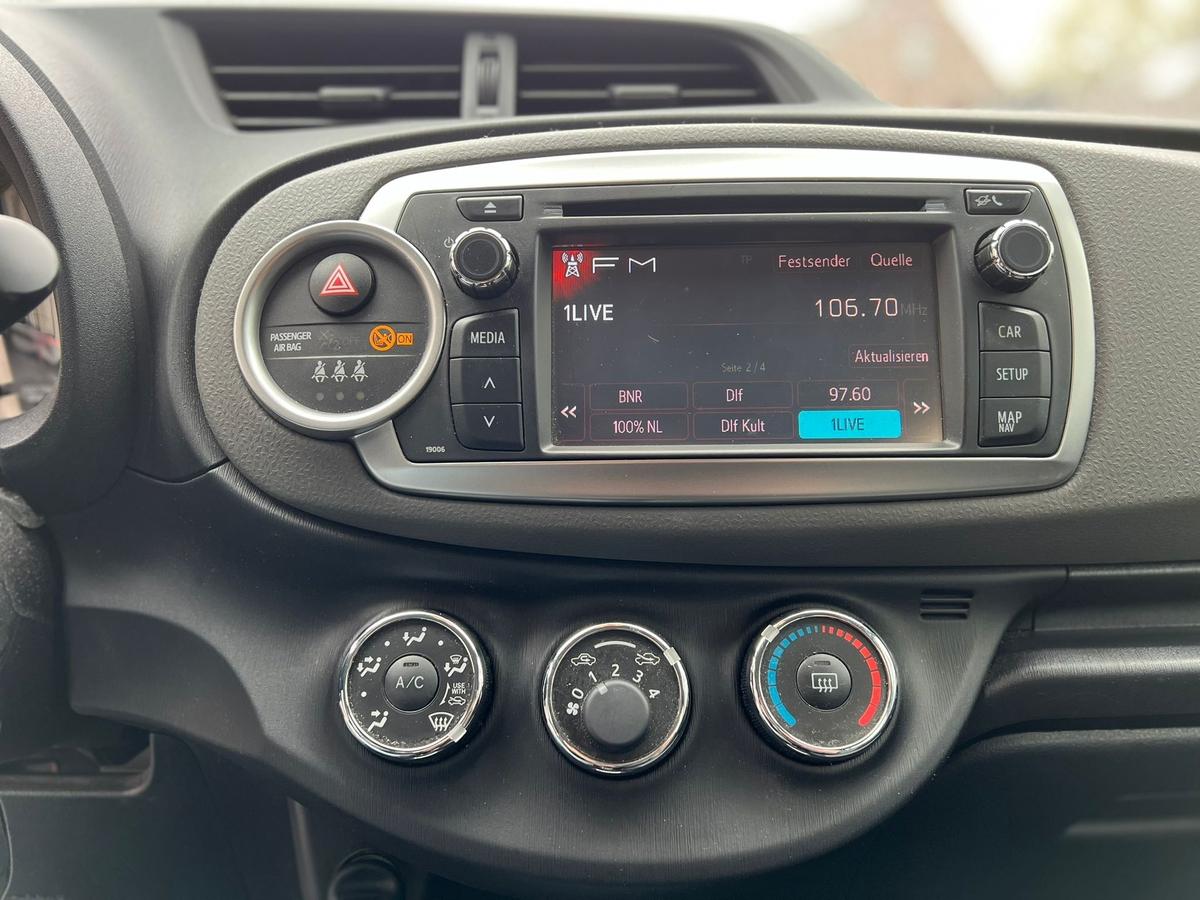 Toyota Yaris 1.33 Dual-VVTi Life - Klima -  PDC h. - R.Kamera