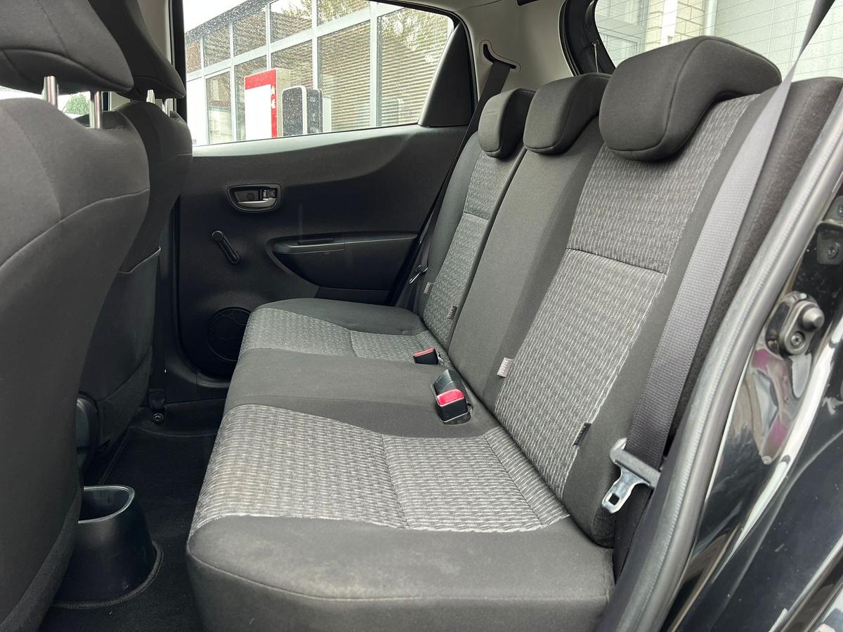 Toyota Yaris 1.33 Dual-VVTi Life - Klima -  PDC h. - R.Kamera