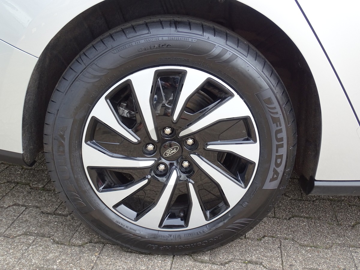 Ford Focus 1.5 EcoBlue Turnier Titanium Automatik