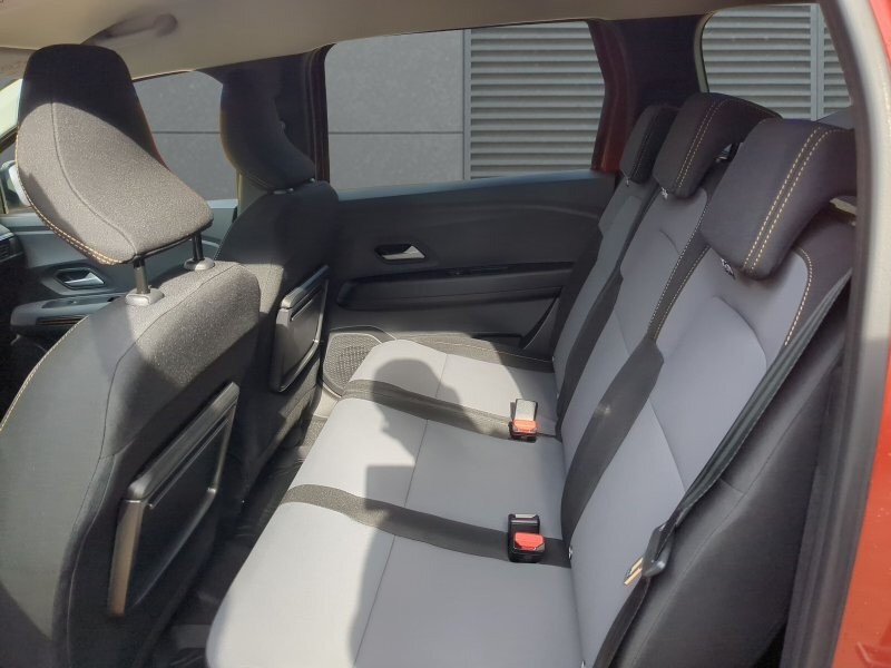 Dacia Jogger Hybrid 140 Extreme+ 5-Sitzer+SHZ+Navi+PDC+RFK