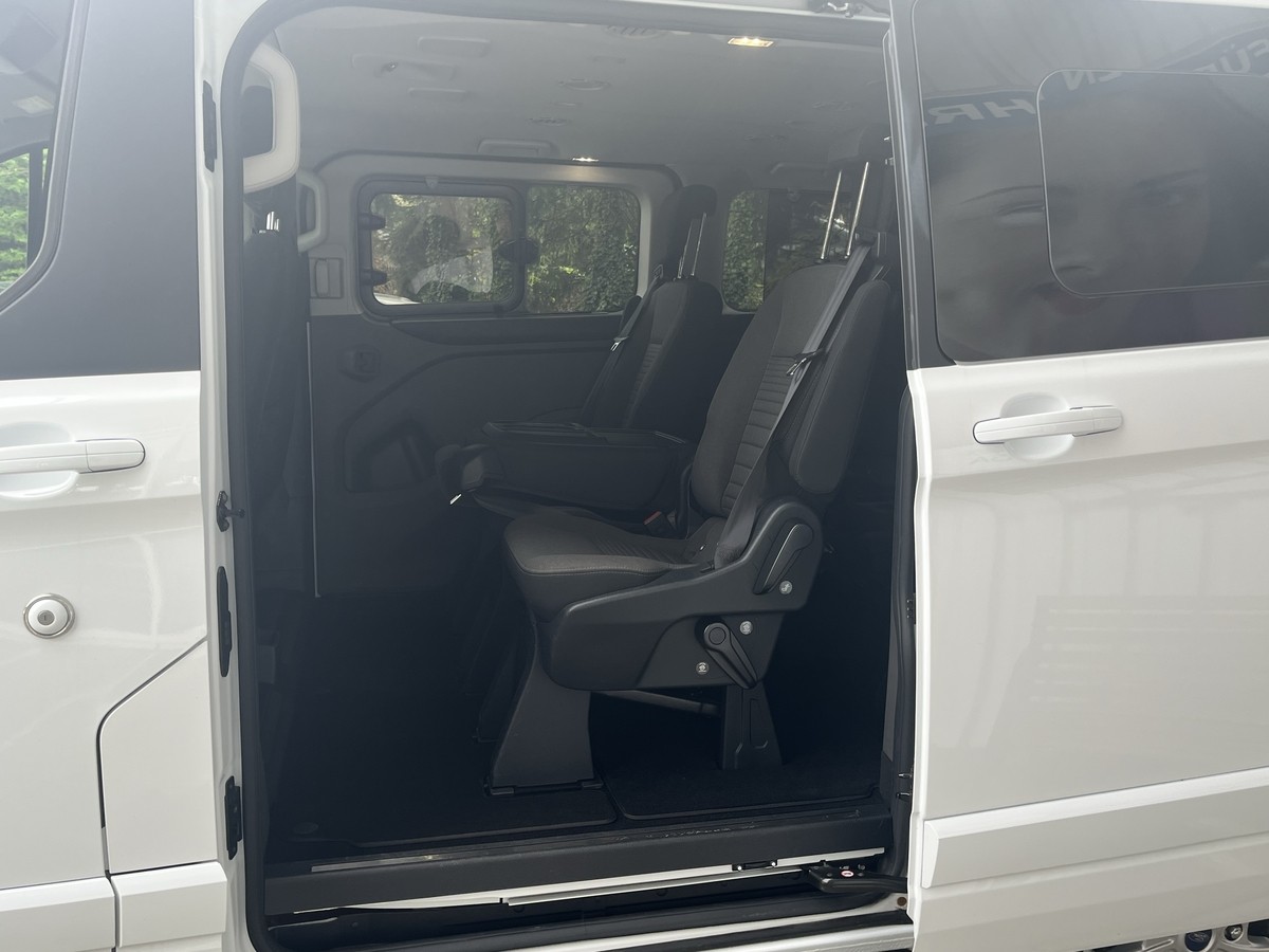 Ford Tourneo Custom 2.0 TDCi 320 L1 TITANIUM AUTOM.KLIMA  NAVI 