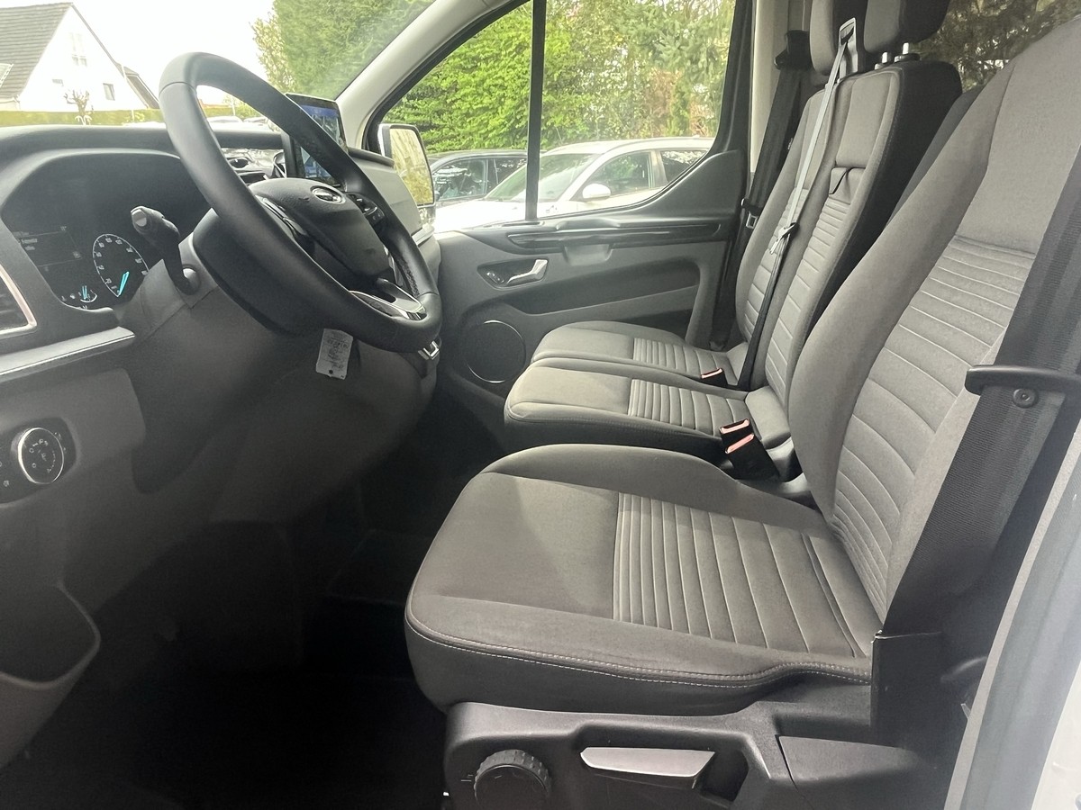 Ford Tourneo Custom 2.0 TDCi 320 L1 TITANIUM AUTOM.KLIMA  NAVI 