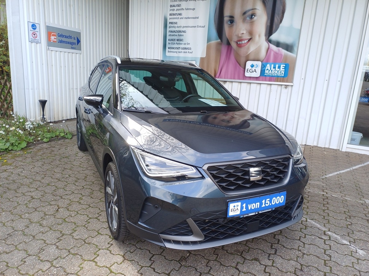 Seat Arona 1.5 TSI FR DSG SHZ KLIMA ALU AHK LED W-PAKET NAVI  PDC