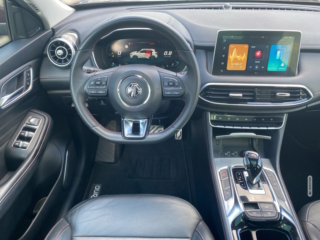 MG HS Luxury Automatik