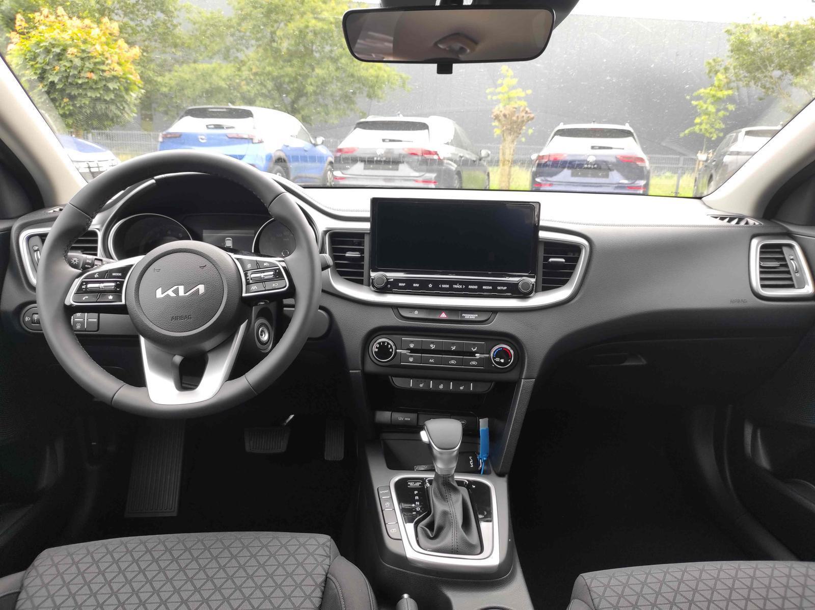 Kia cee'd / Ceed 1.5 T-GDI AT Kamera*Sitzheizung*APP*Navi