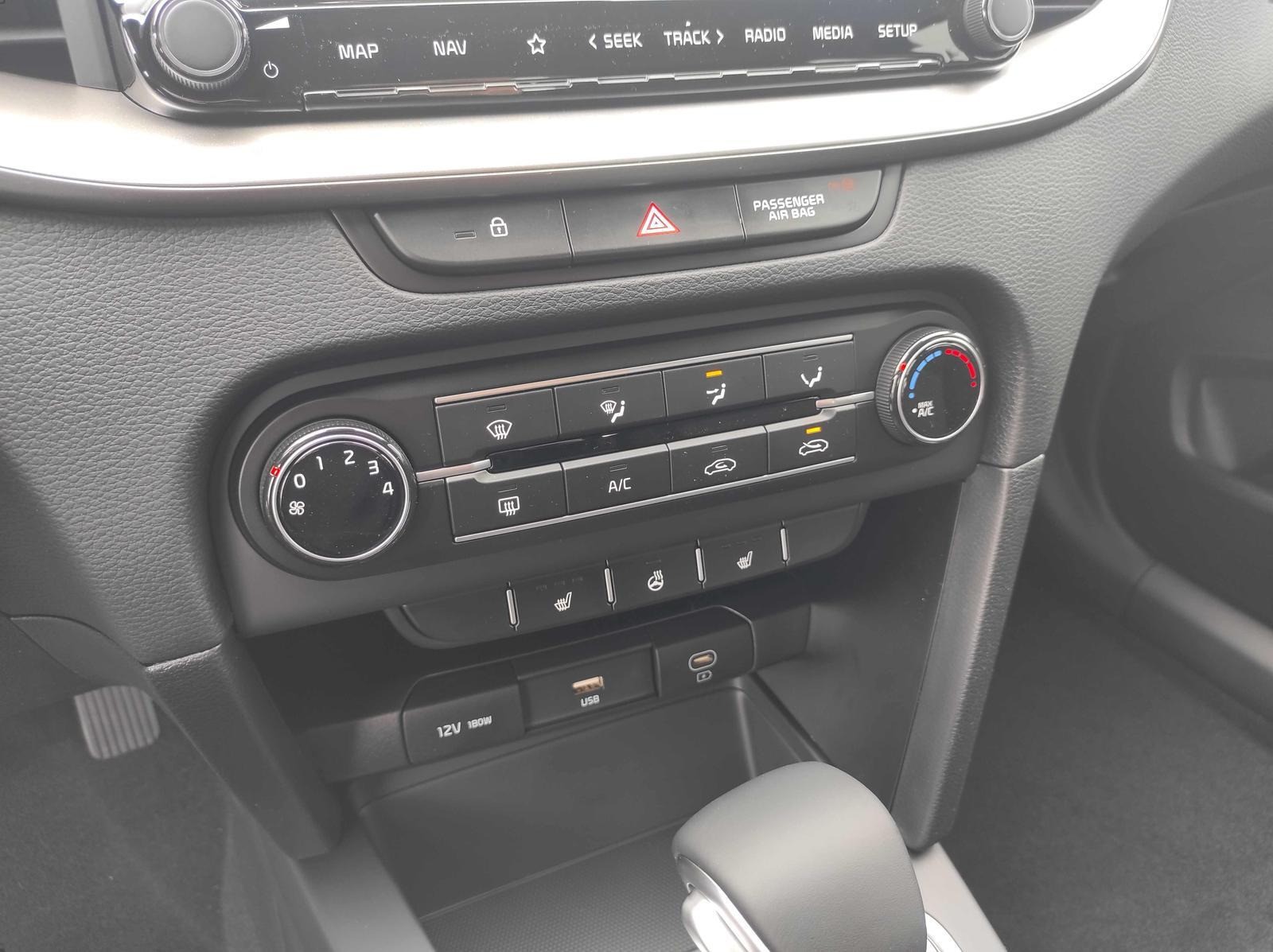 Kia cee'd / Ceed 1.5 T-GDI AT Kamera*Sitzheizung*APP*Navi