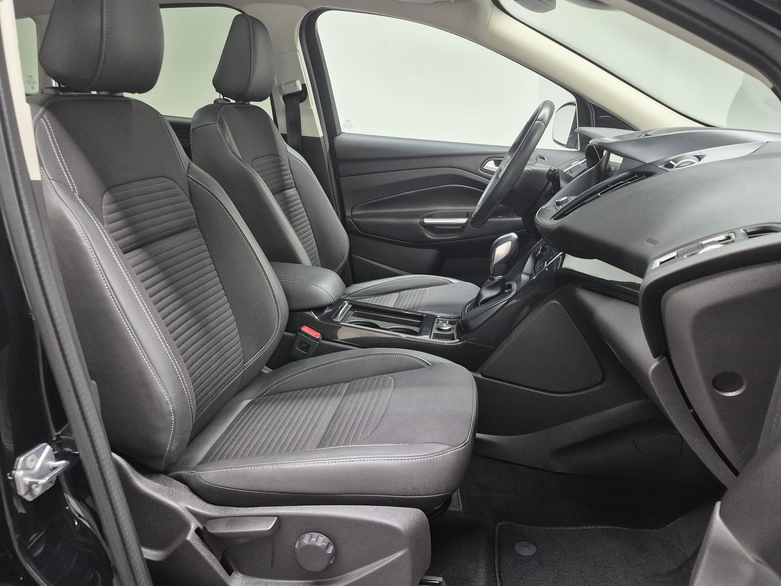 Ford Kuga Titanium Bi-Xenon/Navi/Pano/ACC/SHZ/Kam/DAB