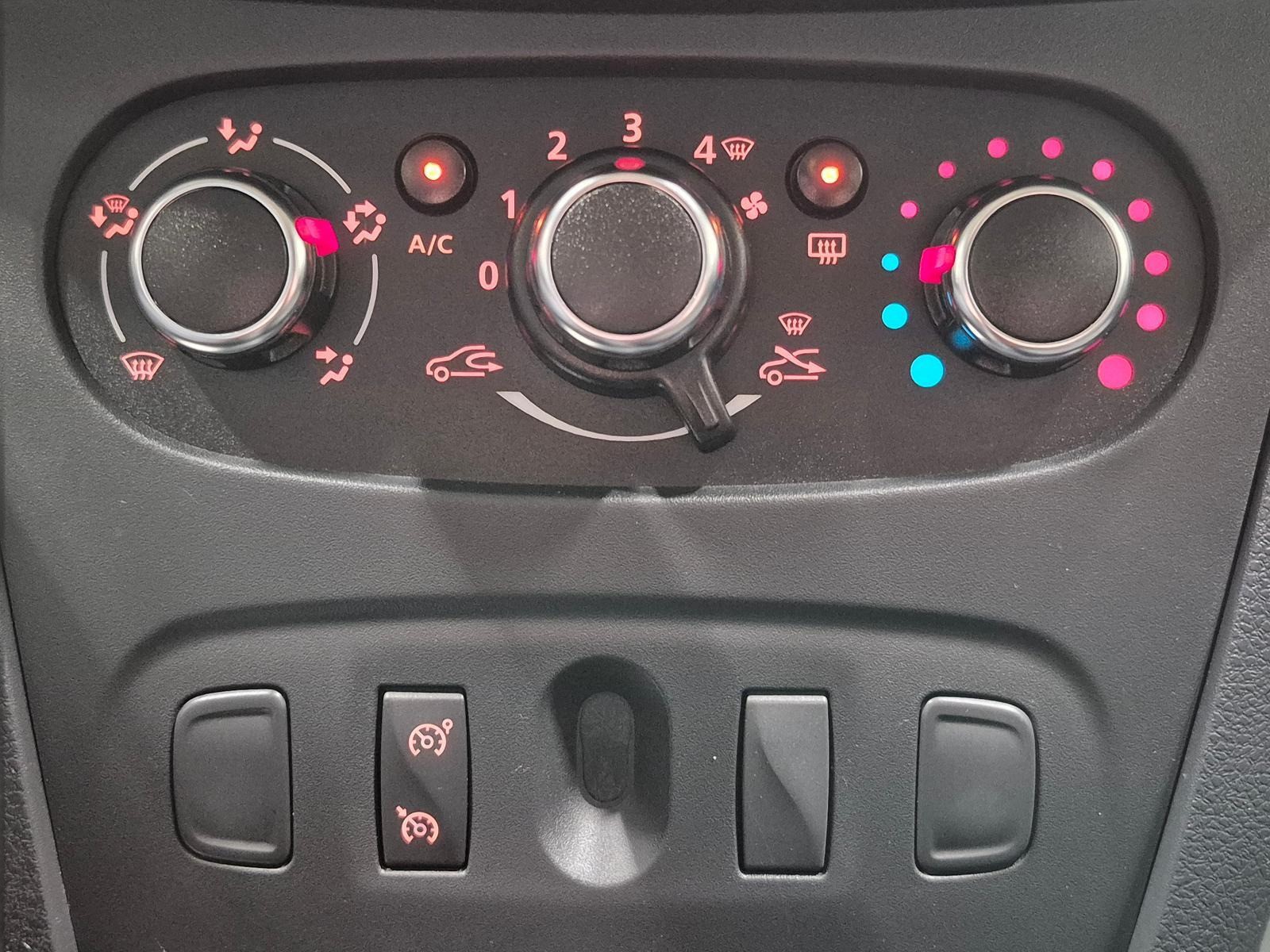 Dacia Sandero Comfort PDC/Tempom./LED-TFL/USB/BT