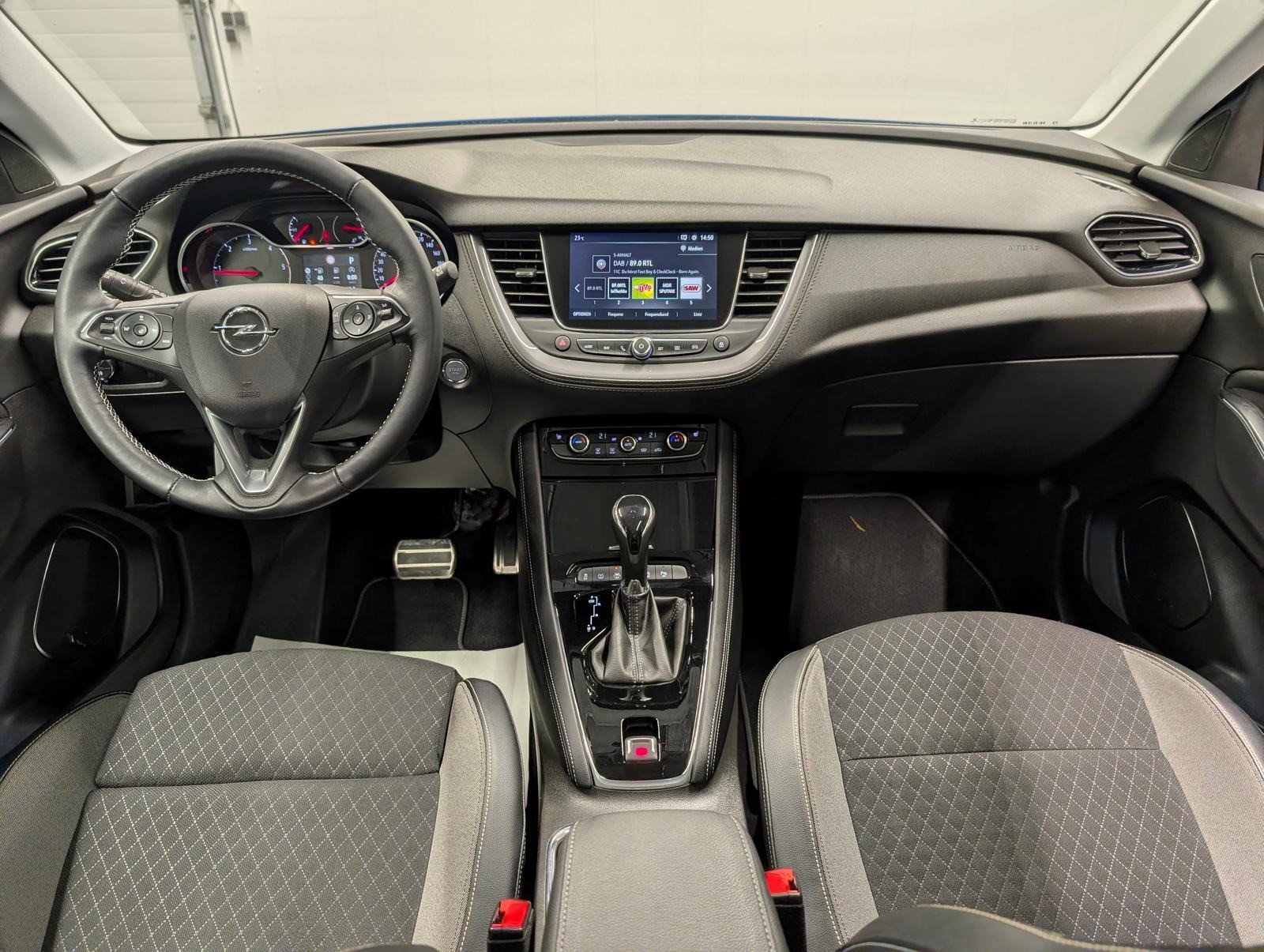 Opel Grandland Innovation LED/Navi/Pano/4xSHZ/AHK/elH