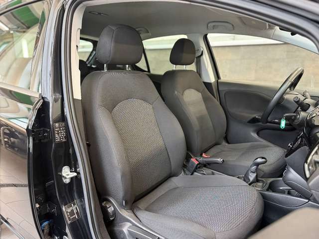Opel Corsa Active ecoFlex Automatik SHZ LHZ PDC NAVI