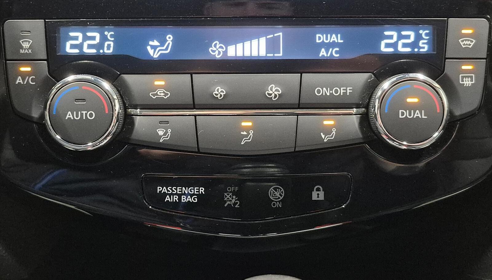 Nissan Qashqai Black Edition LED/Navi/360°/SHZ/AHK/19LM