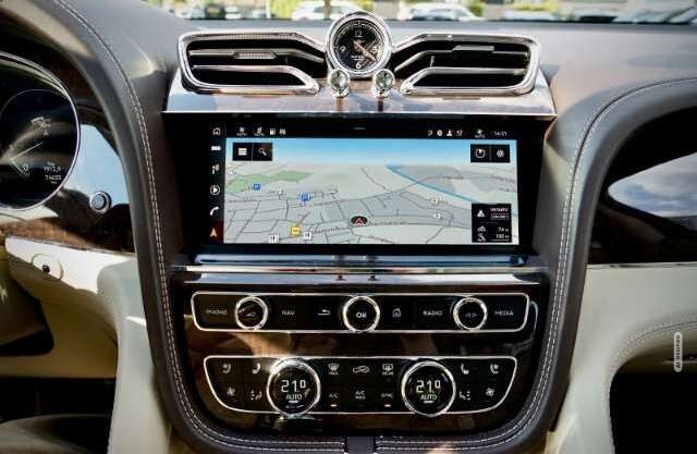 Bentley Bentayga Mulliner First Edition 22°Naim Airmatic Panora...