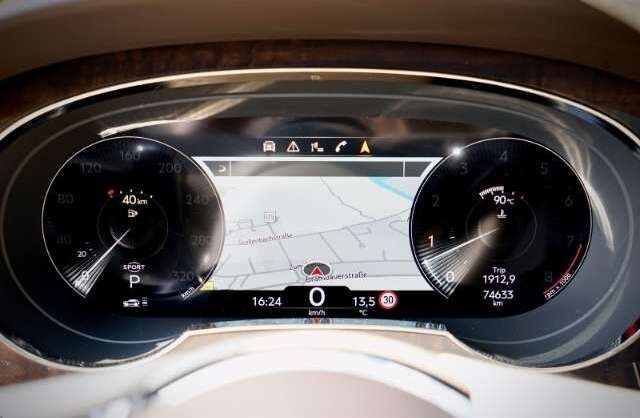 Bentley Bentayga Mulliner First Edition 22°Naim Airmatic Panora...
