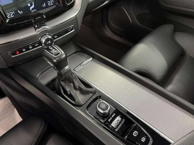Volvo XC60 Inscription AWD Navi*LED*Tempo*Kamera*AHK Klima