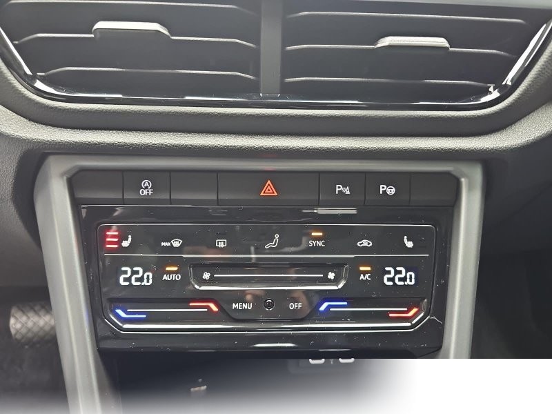 Volkswagen T-Roc 1.5 TSI DSG LIFE LED WINTER AHK
