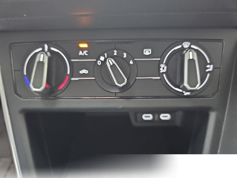 Volkswagen Polo 1.0 TSI LIFE LED KLIMA APP-CONNECT SICHT PDC KAMER