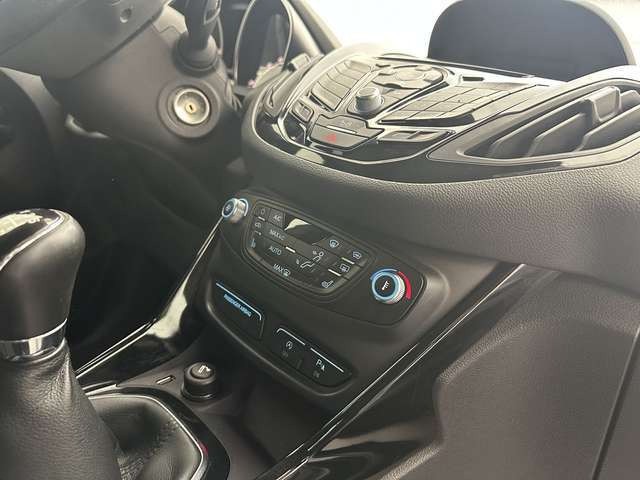 Ford B-Max B-MAX Titanium 