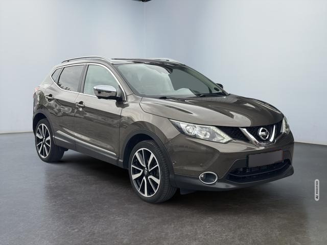 Nissan Qashqai 1.6 dCi CVT Tekna + Bose Panoramadach...