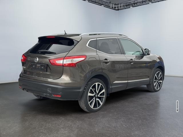 Nissan Qashqai 1.6 dCi CVT Tekna + Bose Panoramadach...