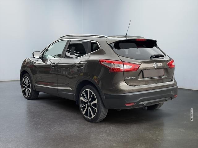 Nissan Qashqai 1.6 dCi CVT Tekna + Bose Panoramadach...