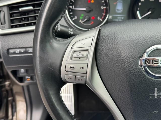 Nissan Qashqai 1.6 dCi CVT Tekna + Bose Panoramadach...