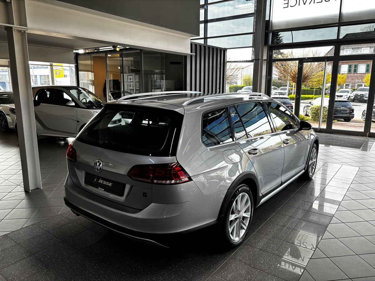 Volkswagen Golf VII Alltrack 4Motion 2.0 TDI PDC SHZ AHK