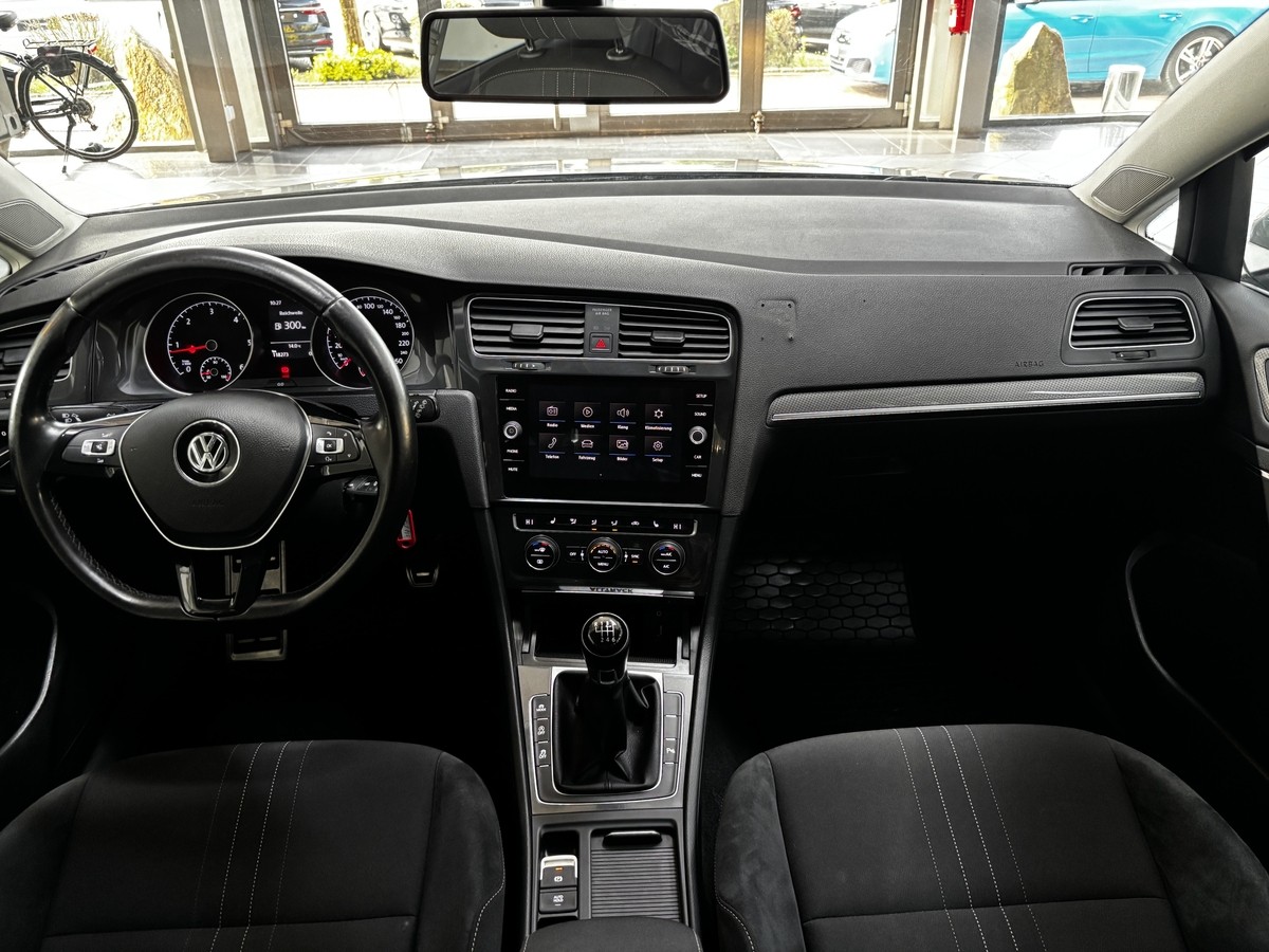 Volkswagen Golf VII Alltrack 4Motion 2.0 TDI PDC SHZ AHK