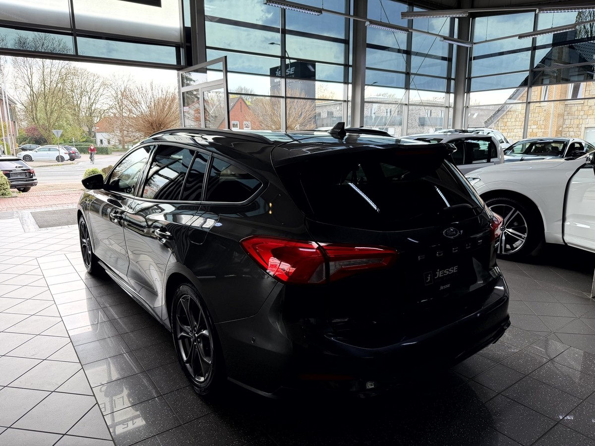 Ford Focus 1.0 EcoBoost ST-Line LED Navi ACC 