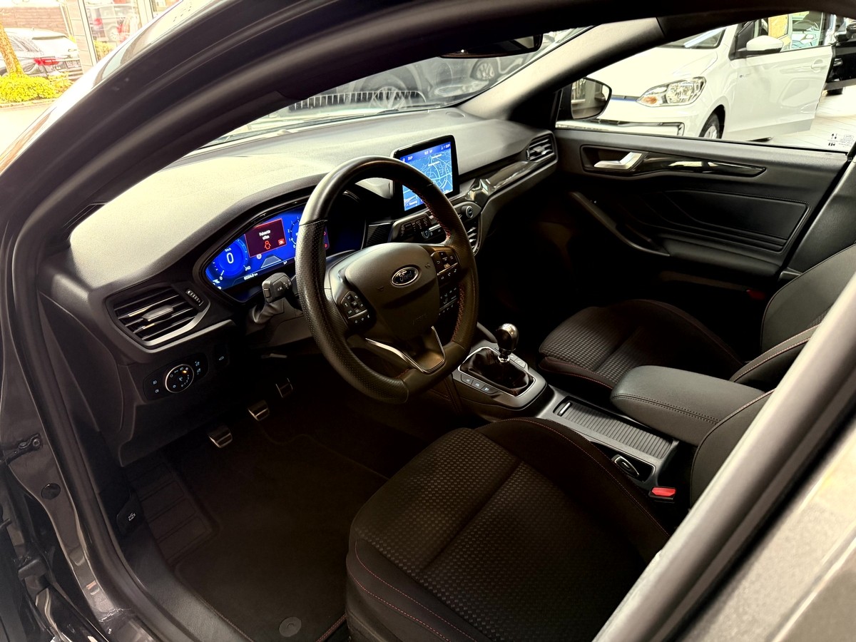 Ford Focus 1.0 EcoBoost ST-Line LED Navi ACC 