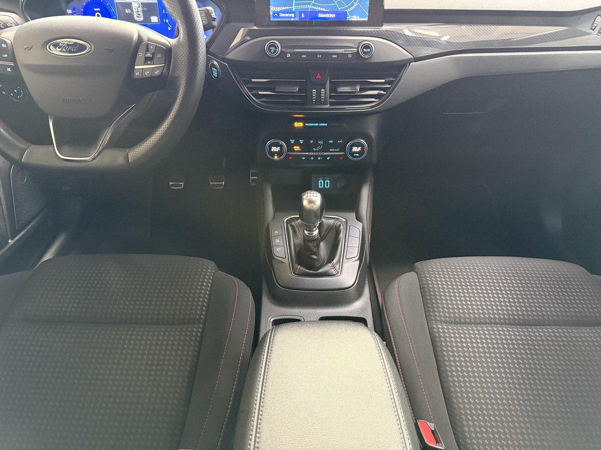 Ford Focus 1.0 EcoBoost ST-Line LED Navi ACC 