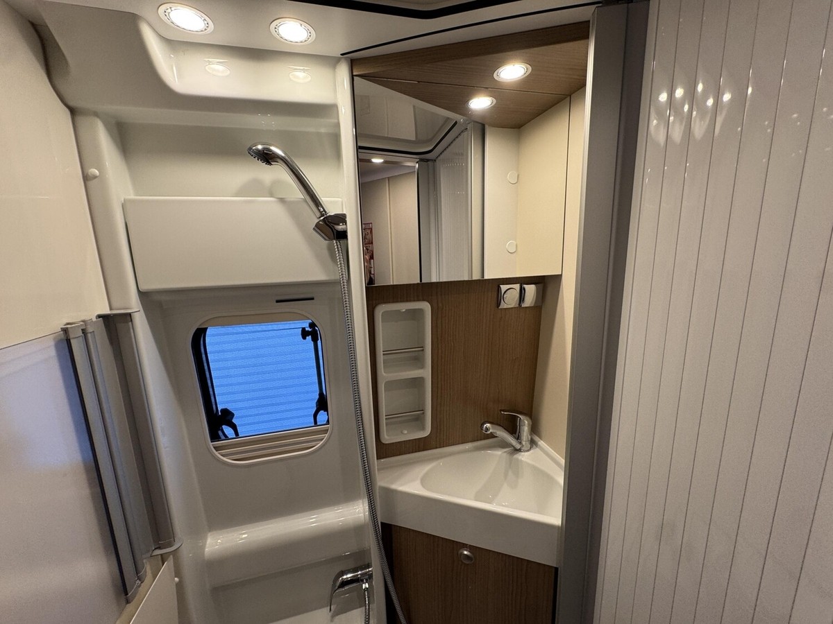 Malibu Two Rooms 640 LE RB LTE+Markise+Dieselh+Leder