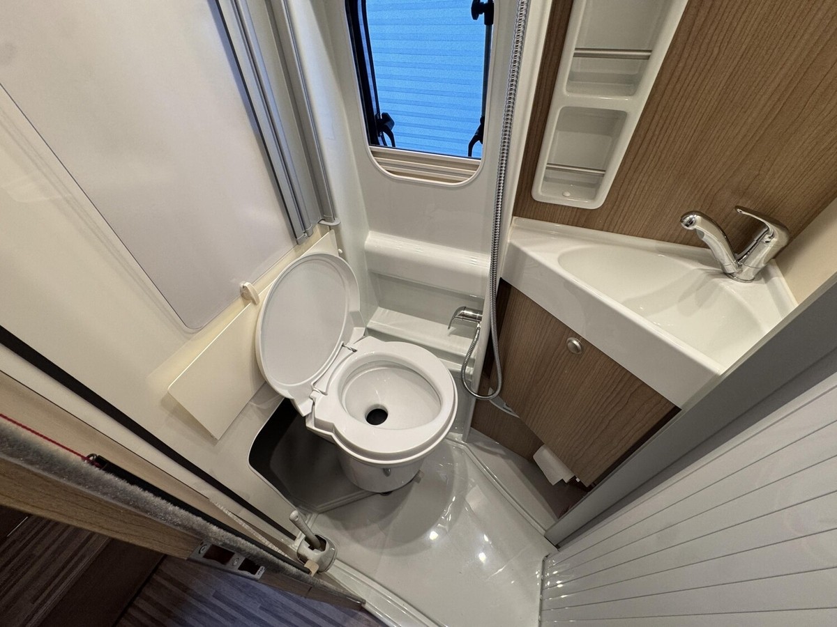 Malibu Two Rooms 640 LE RB LTE+Markise+Dieselh+Leder