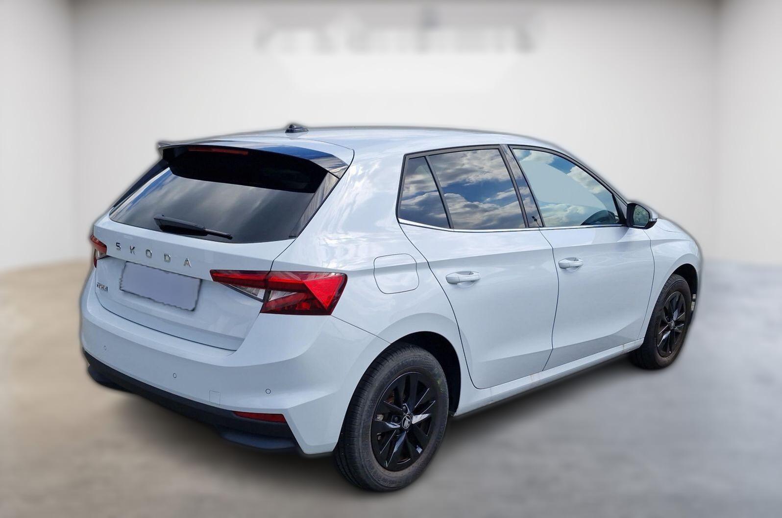 Skoda Fabia 1.0 TSI Selection LED CarPlay PDC Alu 15