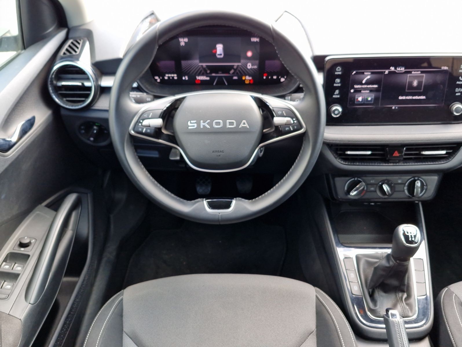 Skoda Fabia 1.0 TSI Selection LED CarPlay PDC Alu 15