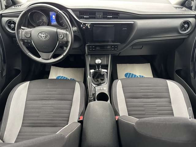 Toyota Auris Edition-S 