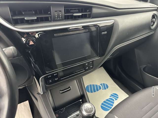 Toyota Auris Edition-S 