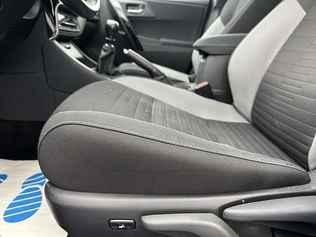 Toyota Auris Edition-S 