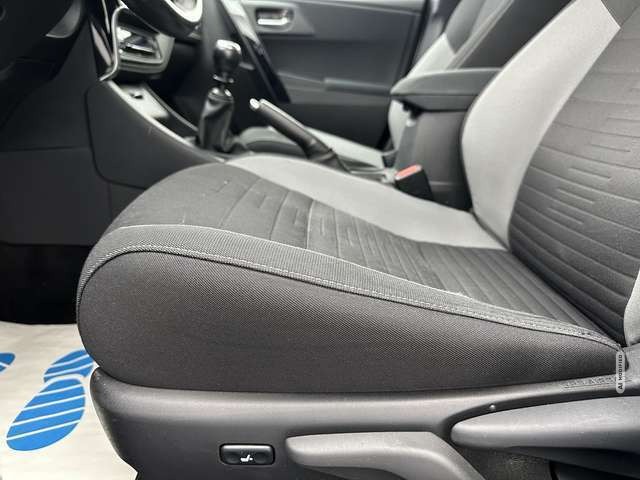 Toyota Auris Edition-S 