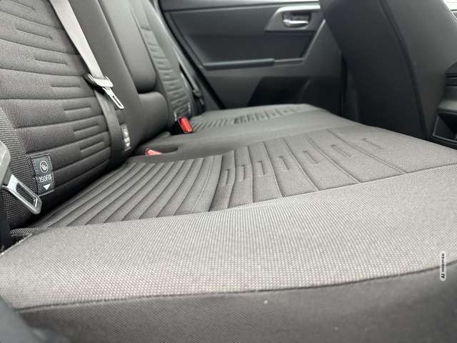 Toyota Auris Edition-S 
