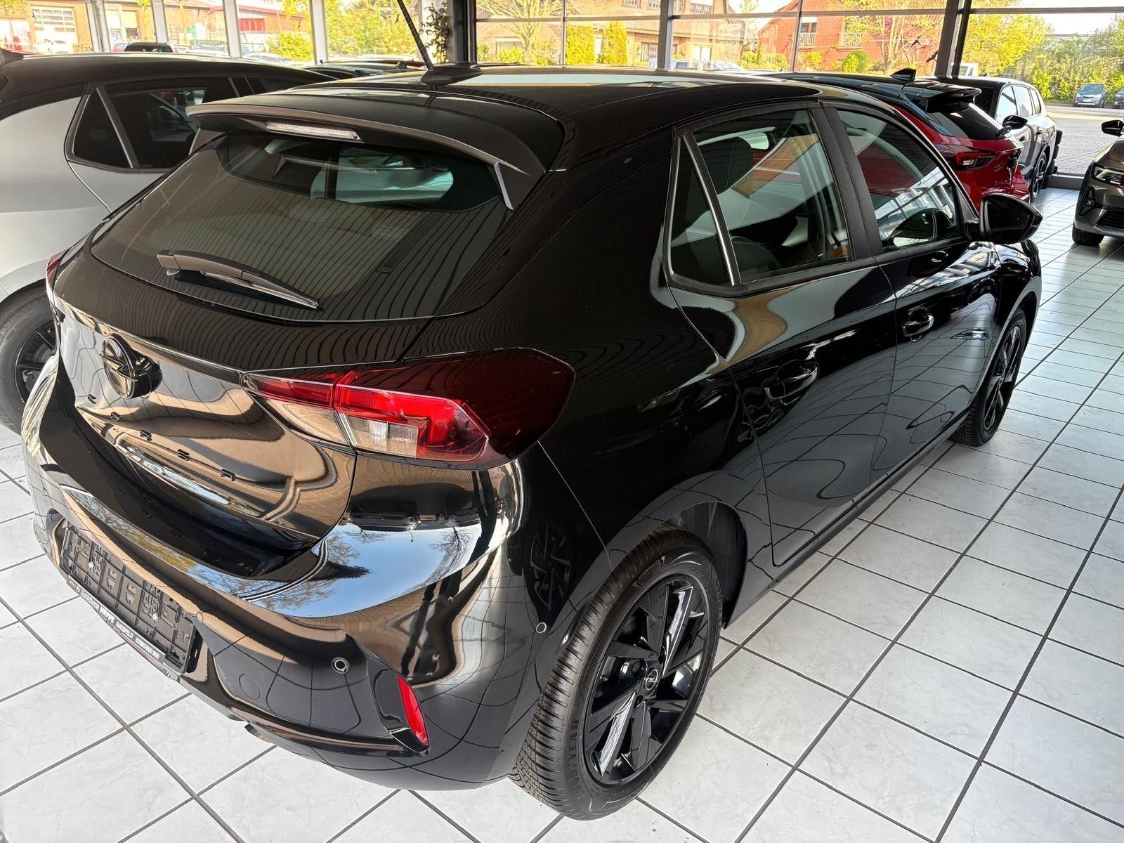 Opel Corsa Edition 1.2 74KW (100 PS) FACELIFT