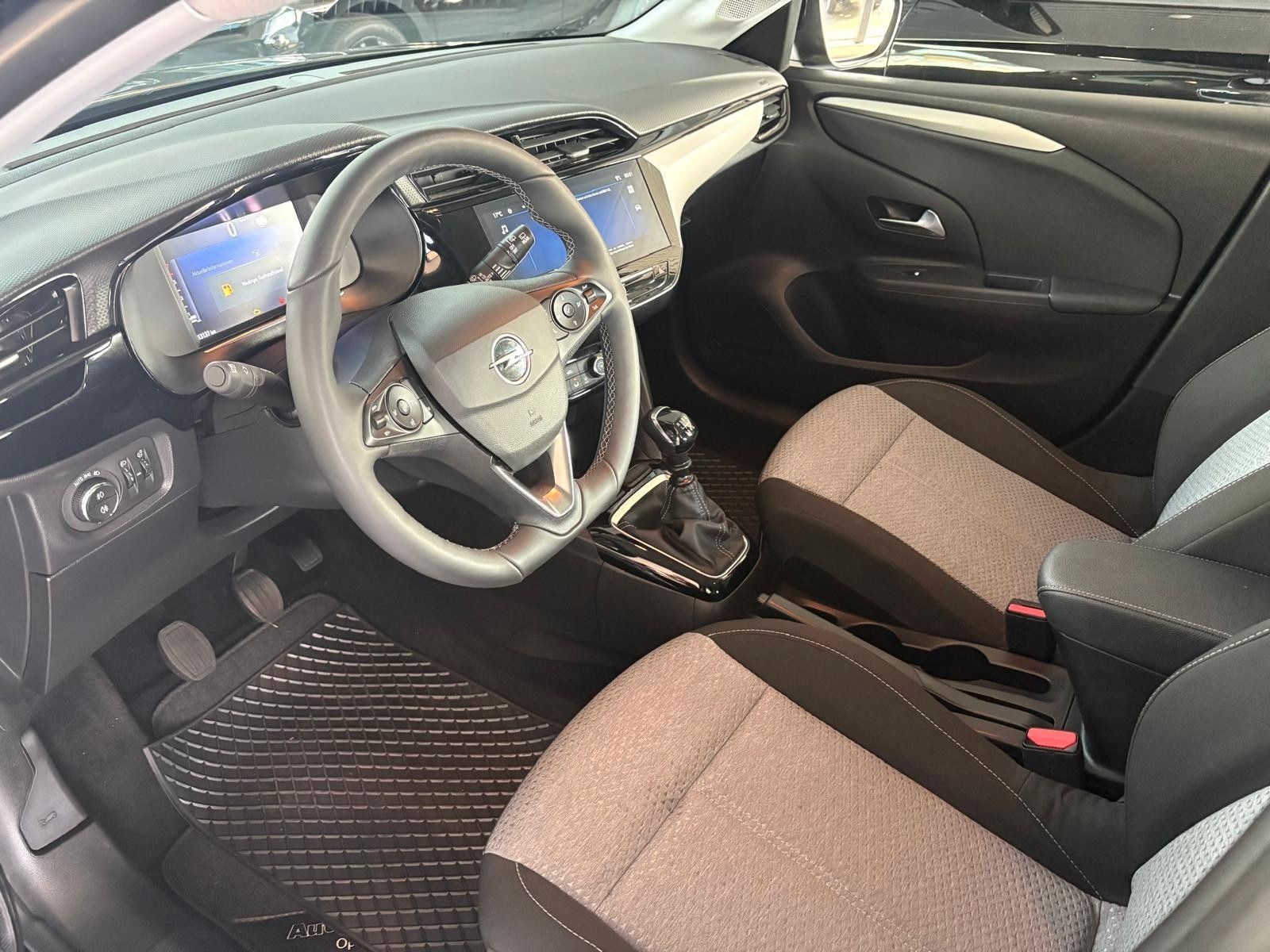 Opel Corsa Edition 1.2 74KW (100 PS) FACELIFT