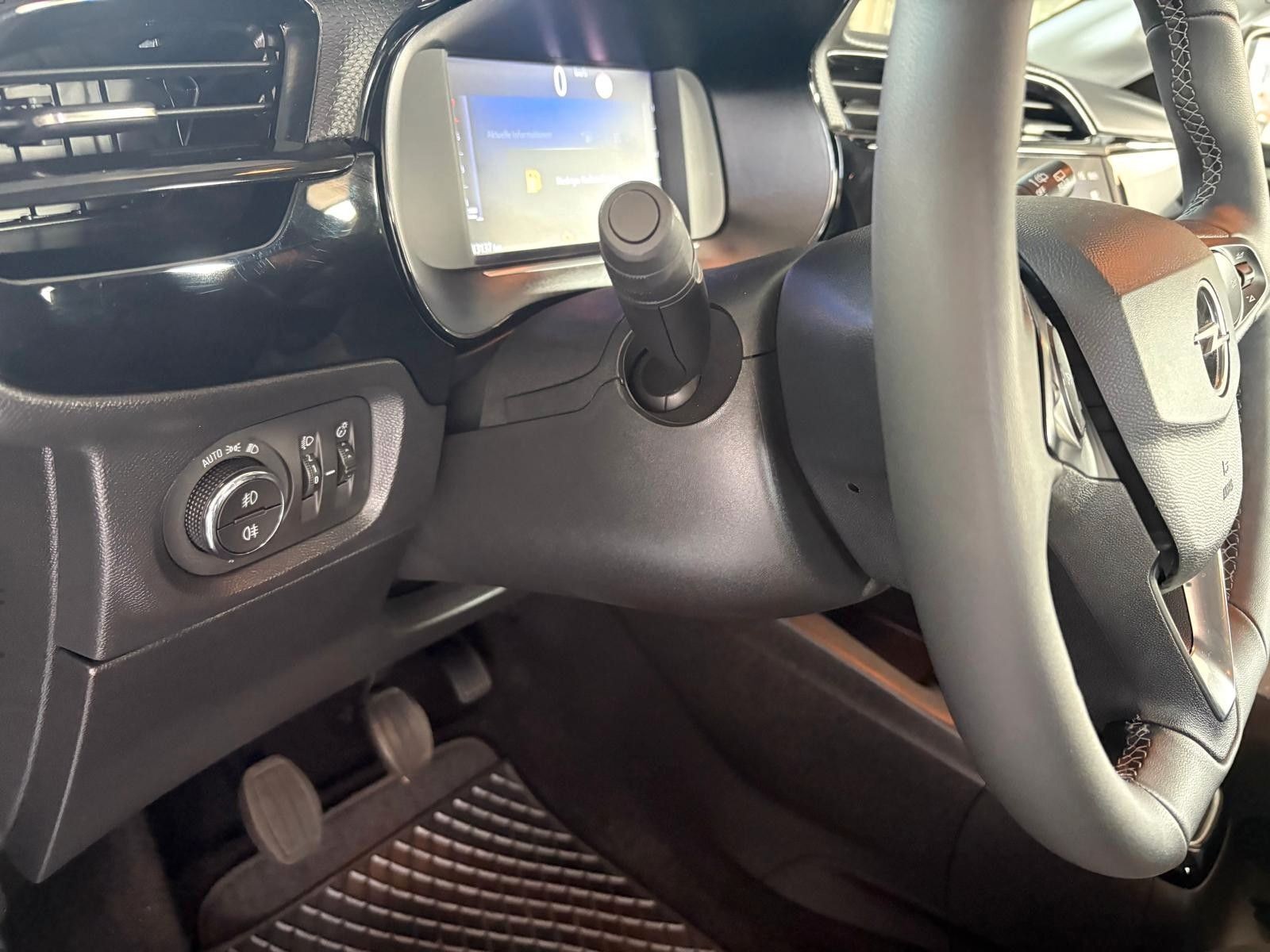 Opel Corsa Edition 1.2 74KW (100 PS) FACELIFT
