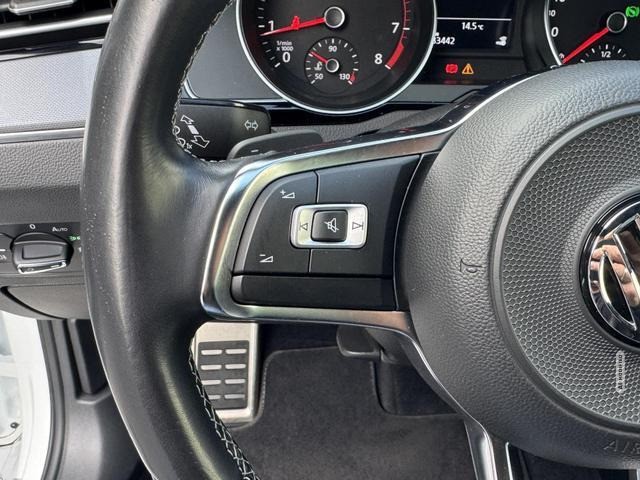 Volkswagen Passat 1.8 TSI DSG R-Line Einparkhilfe vorne ...
