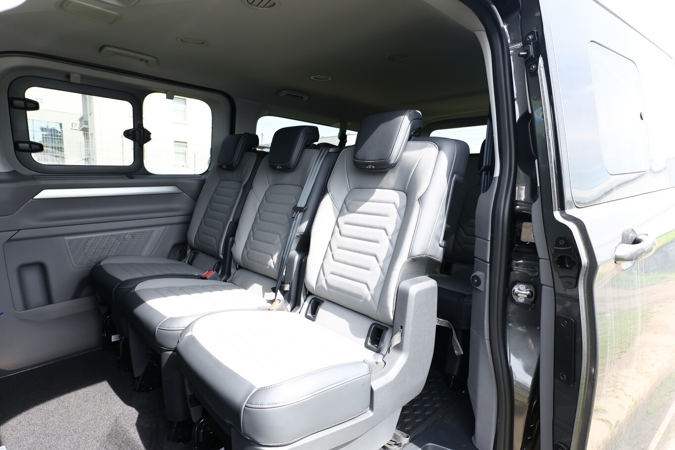Volkswagen T7 Caravelle Style L2 Matrix Nav AHK Kam PDC SHZ