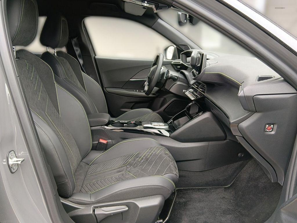Peugeot 2008 GT *NAVI+360° KAMERA+MEMORY-SITZE+TEMPOMAT*