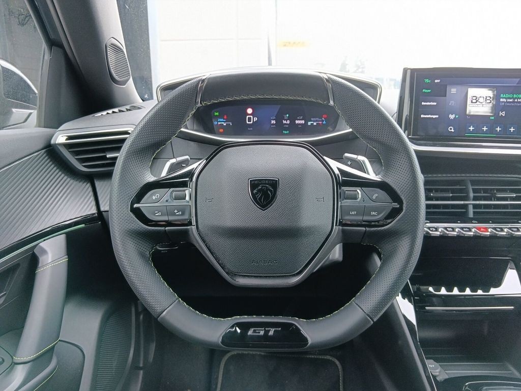 Peugeot 2008 GT *NAVI+360° KAMERA+MEMORY-SITZE+TEMPOMAT*