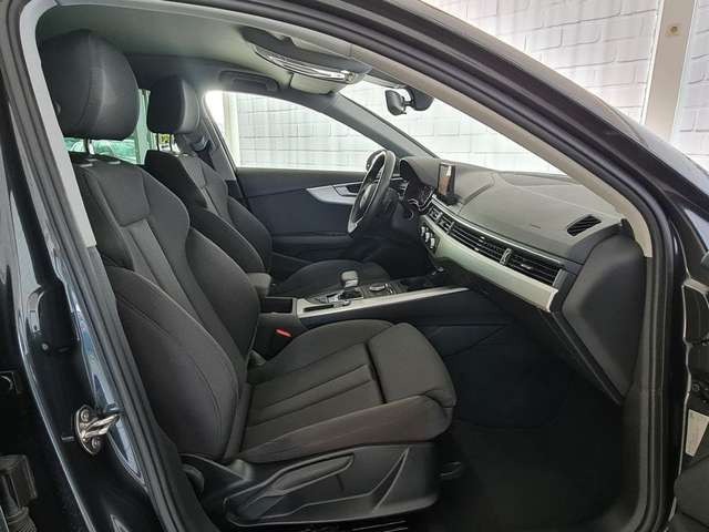 Audi A4 40 TFSI sport, unfallfrei, Navi, Xenon, LMF, PDC