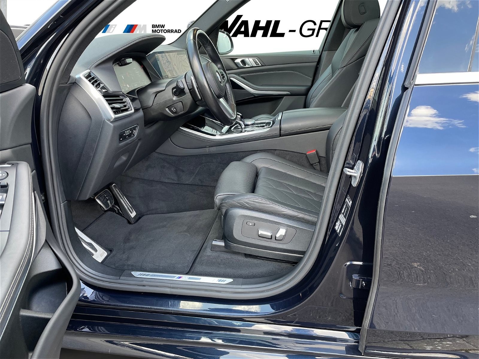 BMW X5 M SPORTPAKET HEAD-UP PANO HIFI ALU 20
